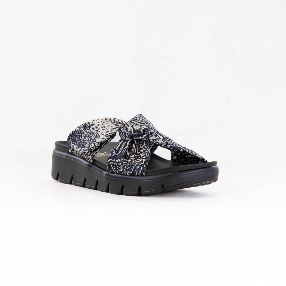 NEW ALEGRIA women's rylie sandals in birds of a feather